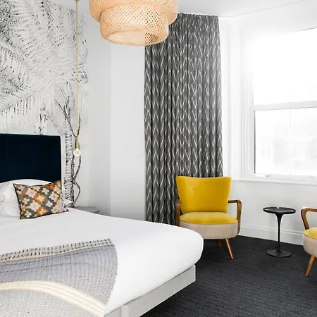 The Lodge Hotel - Putney-3