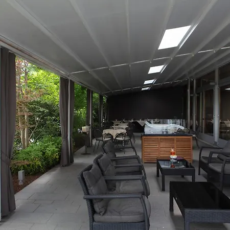 Smart Hotel Holiday-2