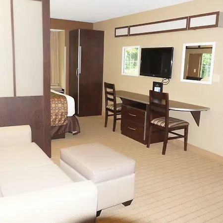 Microtel Inn & Suites By Wyndham Cambridge-2