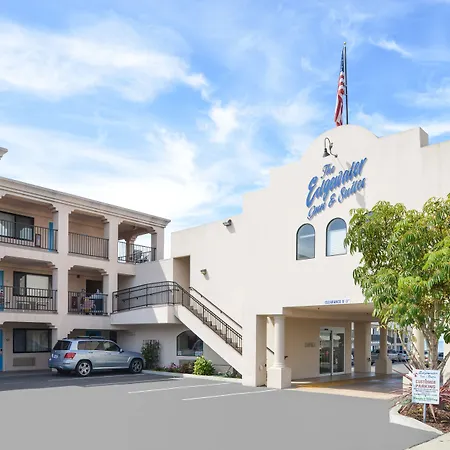 Edgewater Inn And Suites-3