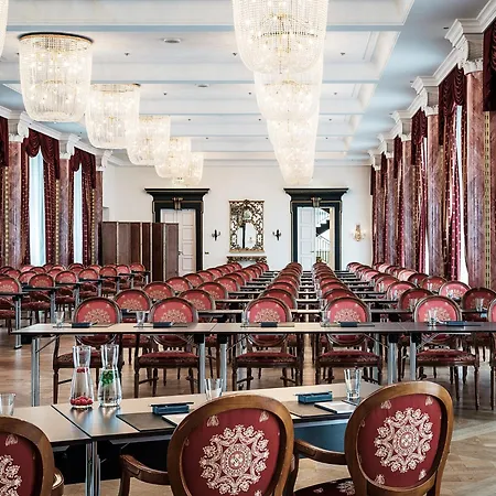 Althoff Grandhotel Schloss Bensberg-3