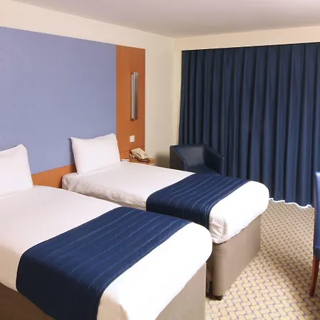 Ramada London North-2