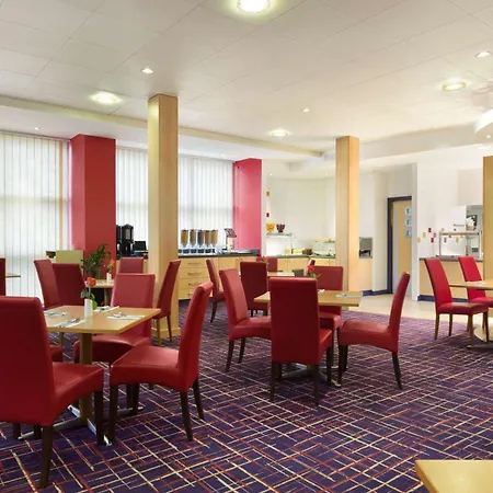 Ramada London North-3