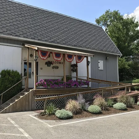 Lake Ontario Motel & Inn-3