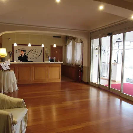 Green Hotel-3