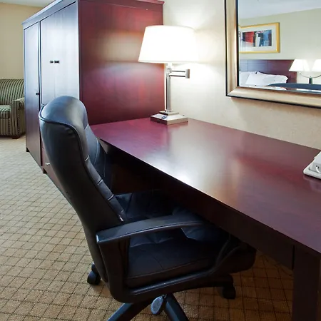 Holiday Inn Express Hotel & Suites - Concord By Ihg-2