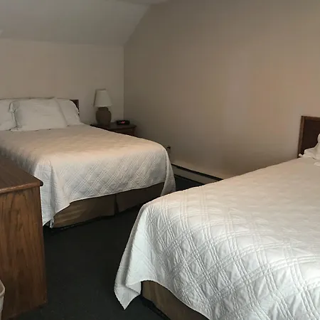 Traverse Bay Inn-3