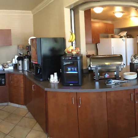 Super 8 By Wyndham Fort St. John Bc-3
