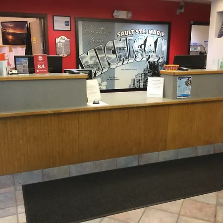 Super 8 By Wyndham Sault Ste. Marie-2