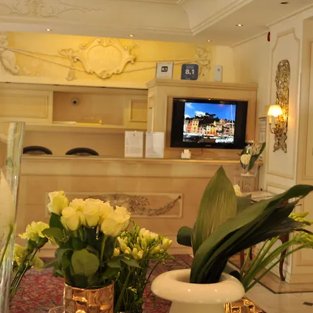Hotel Jolanda-3