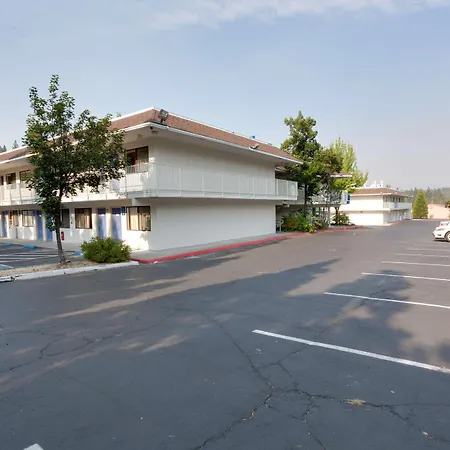 Motel 6 Weed - Mount Shasta-2