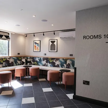 The Fox & Goose Hotel-3