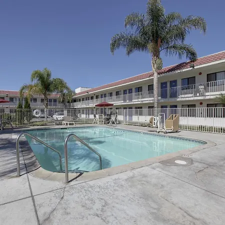 Motel 6-Corona, Ca-3