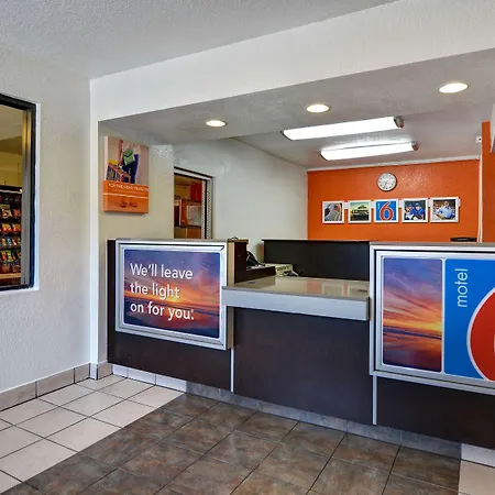 Motel 6 Dania Beach-2