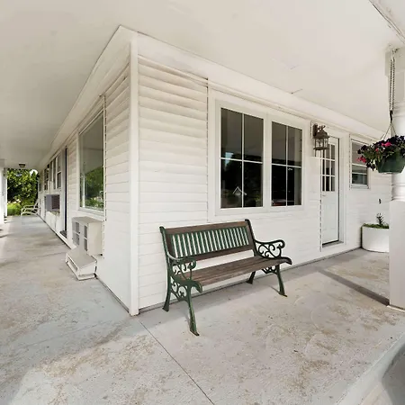 Americas Best Value Inn Stonington Mystic-2