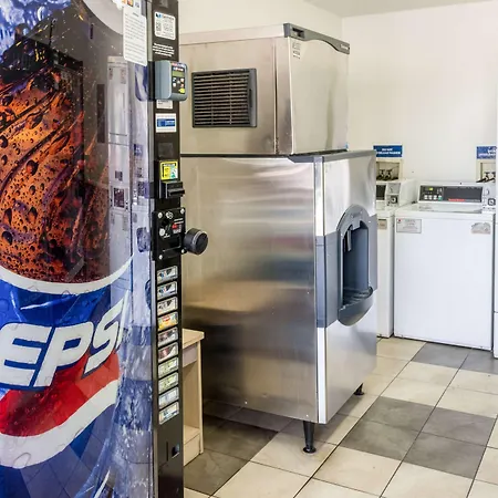 Motel 6 Bakersfield, Ca - Convention Center-3