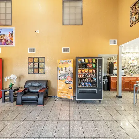 Super 8 By Wyndham San Antonio/Riverwalk Area-3