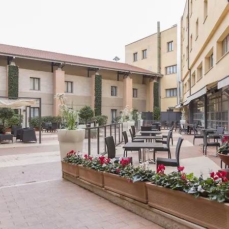 B&B Hotel Roma Tuscolana San Giovanni-3