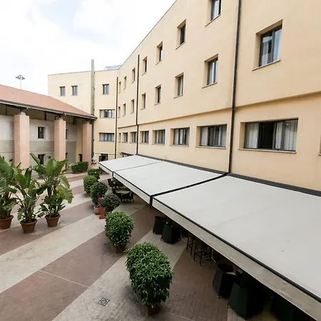 B&B Hotel Roma Tuscolana San Giovanni-2