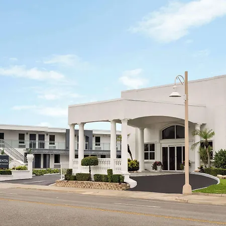 La Quinta By Wyndham Oceanfront Daytona Beach-3