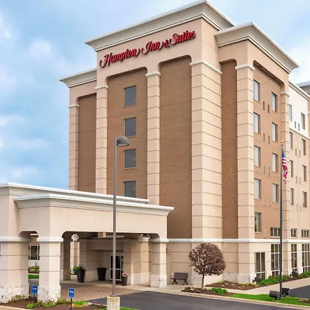 Hampton Inn & Suites Cleveland-Beachwood-2