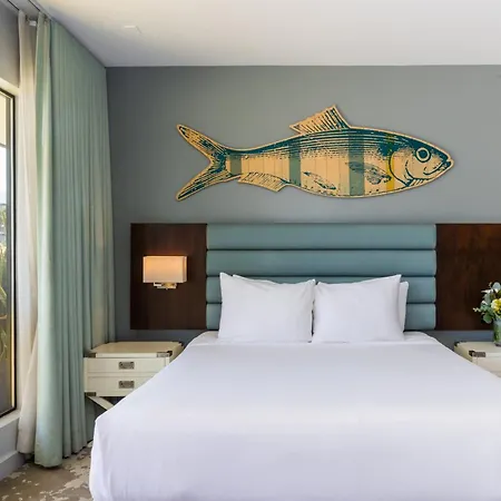 Lakehouse Resort-2