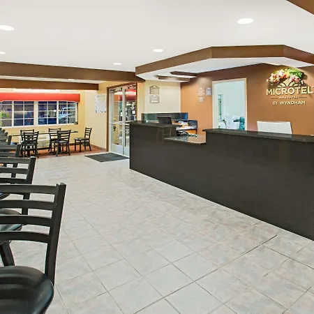 Microtel Inn & Suites By Wyndham Holland-3