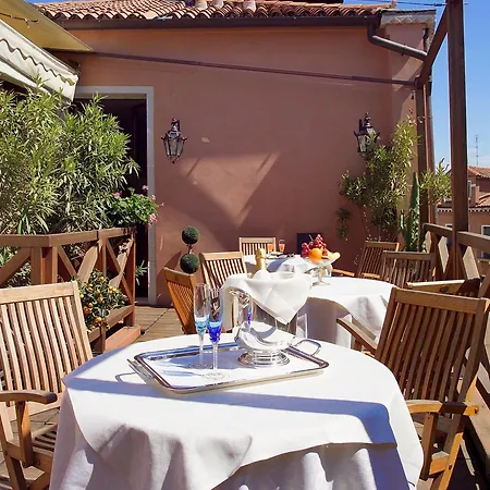 Hotel Ca' Dei Conti-3