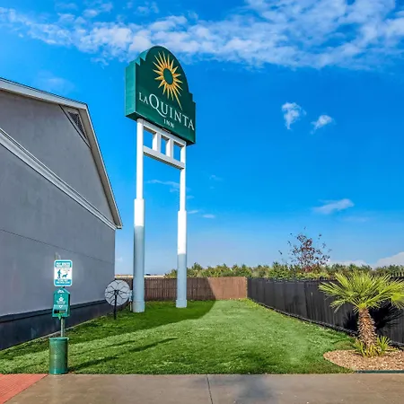 La Quinta Inn By Wyndham San Antonio Brooks City Base-3