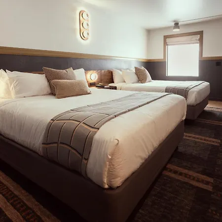 The Ozarker Lodge-2