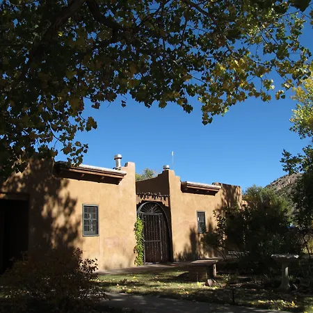 Abiquiu Inn-3