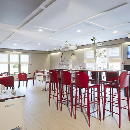 Campanile Salon-De-Provence-2