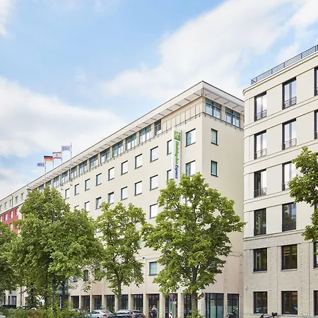 Holiday Inn Express Berlin City Centre By Ihg-2