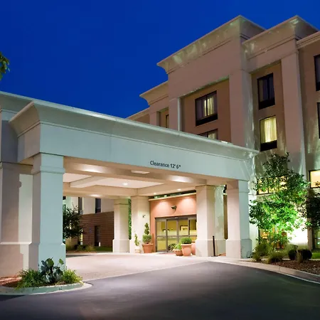 Hampton Inn & Suites Cincinnati-Union Centre-2