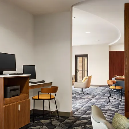 Courtyard By Marriott Columbia-2
