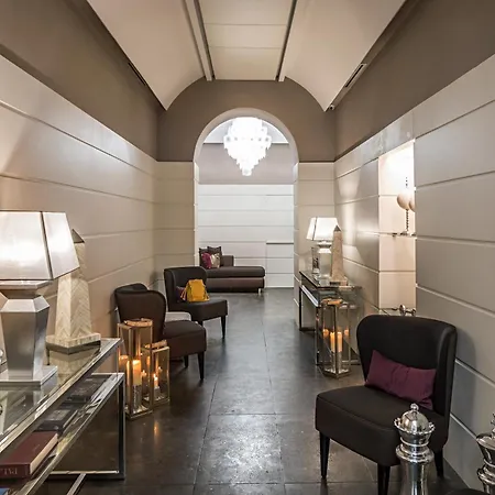 The Independent Hotel-2