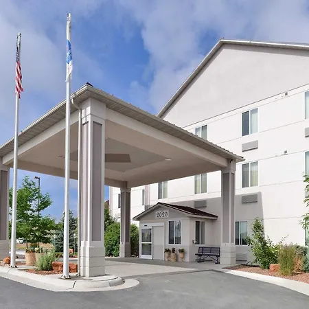 Comfort Inn & Suites Riverton-2