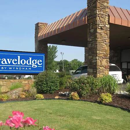 Travelodge By Wyndham Coffeyville-2