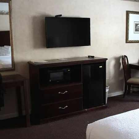 Shiretown Inn & Suites-3