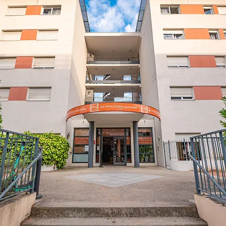 Apparthotel Privilodges Lyon Lumière-2