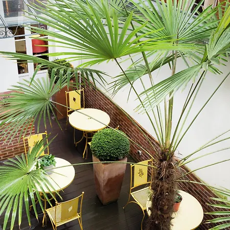 Le Relais Montmartre-3