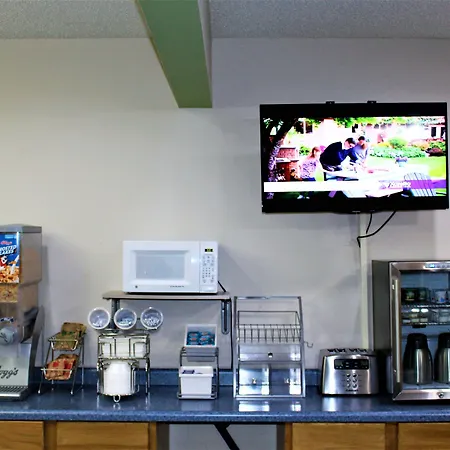 Emmetsburg Hotel & Suites-3