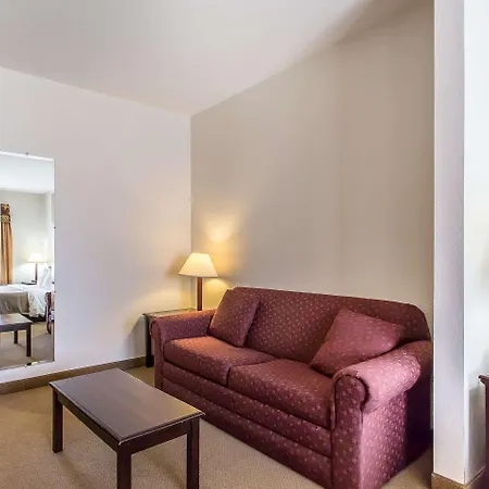 Quality Inn & Suites Guymon-3