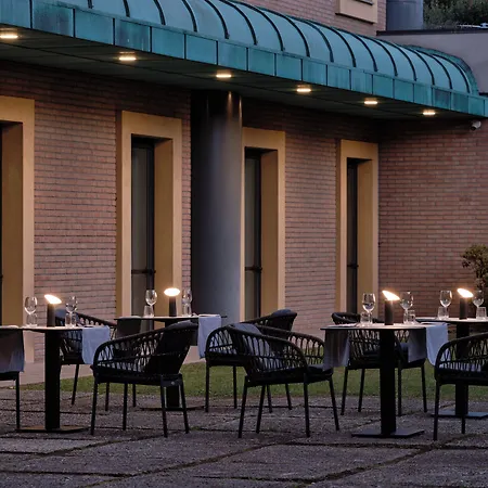 Crowne Plaza Milan - Malpensa Airport By Ihg-2