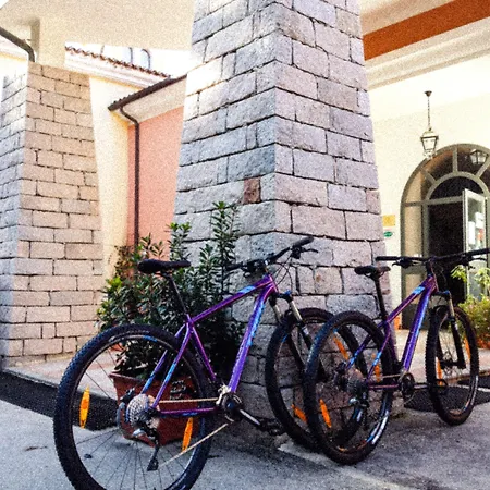 Pausania Inn-3