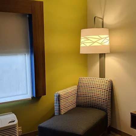 Holiday Inn Express Hotel & Suites Claypool Hill -Richlands Area By Ihg-3