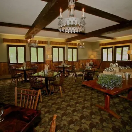 The Upper Pass Lodge-3