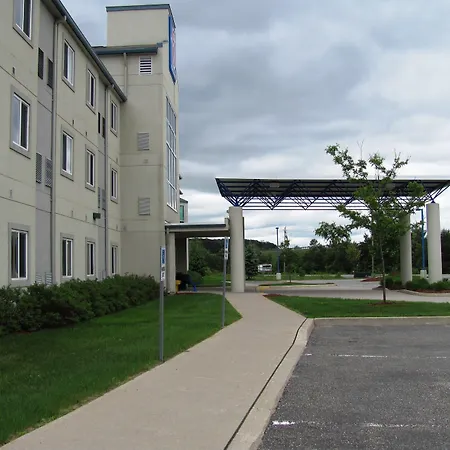 Motel 6-Huntsville, On-3