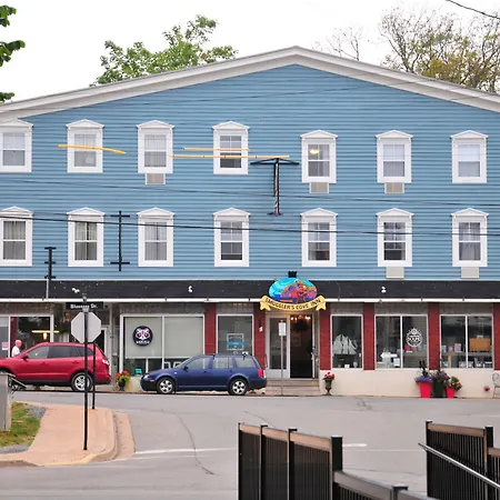 Smugglers Cove Inn-2