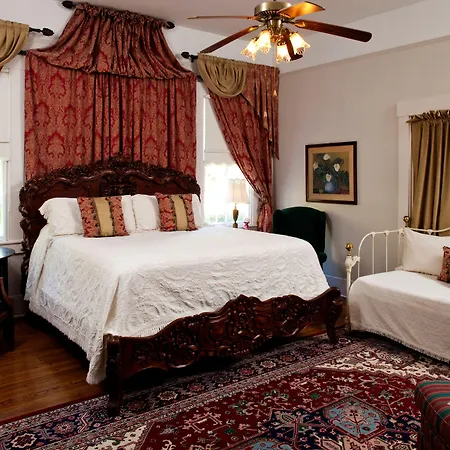 Devereaux Shields House-3